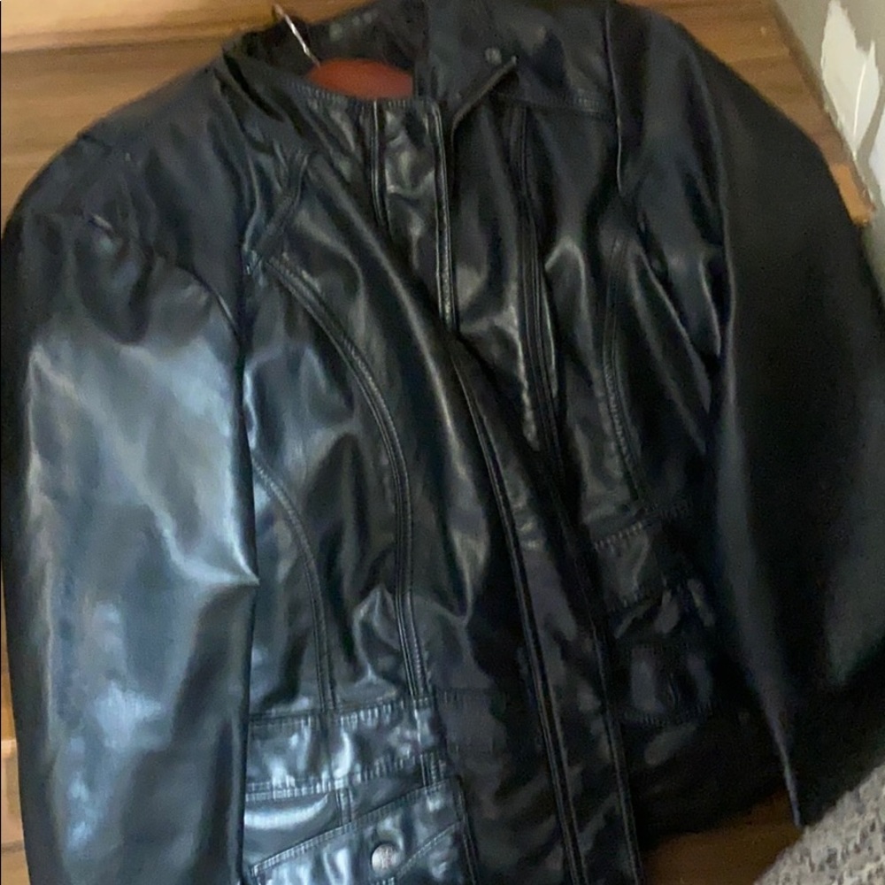 Reitmans pleather jacket